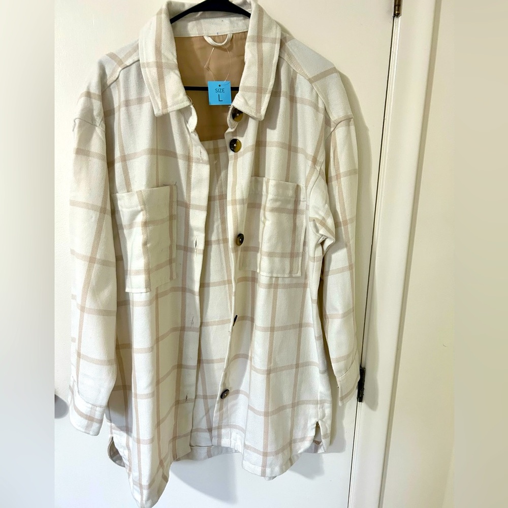 Large Shacket, Beige & White